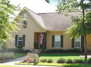 100 Goldenrod Ln, Dothan, AL 36305