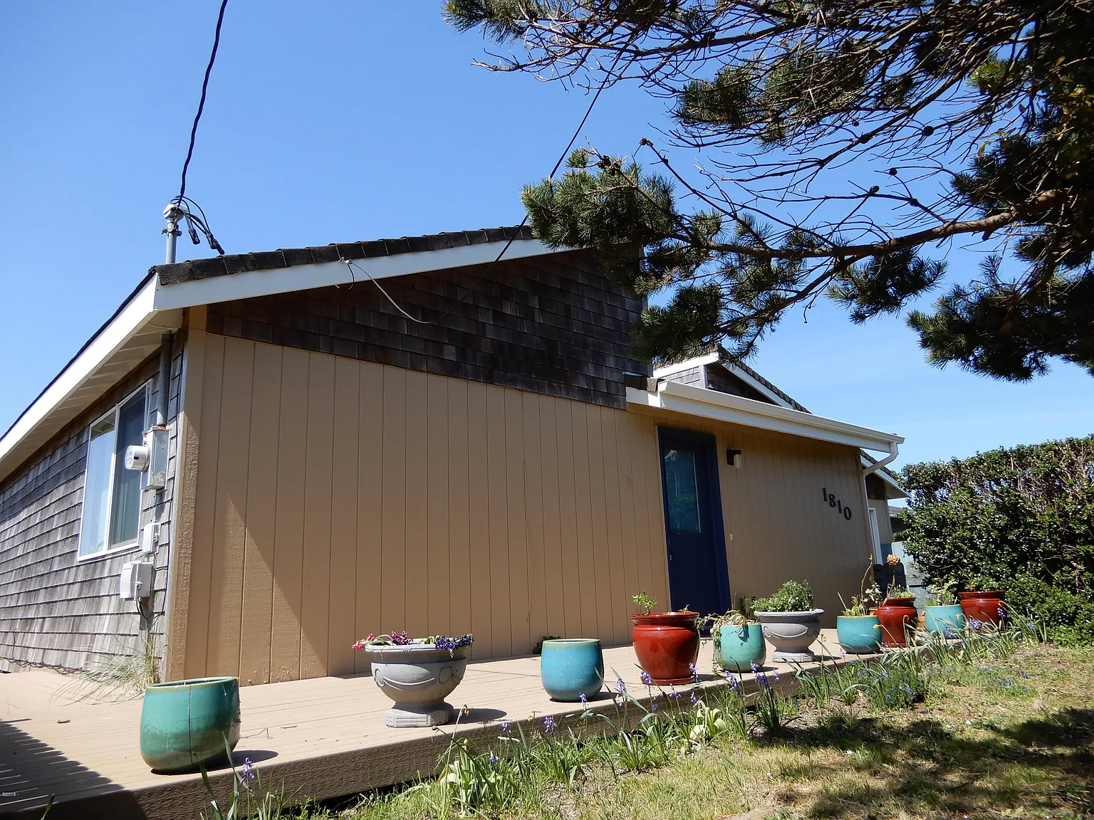 1810 NW Parker Ave photo 1