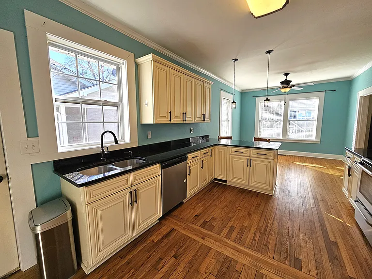 23 McAdoo Ave — Photo 14