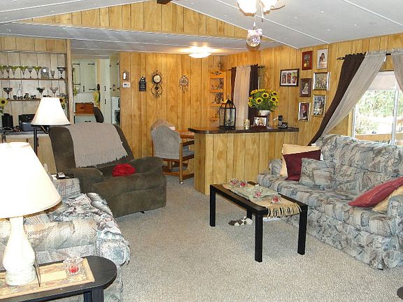 5th image of 413 SE Beadie Dr