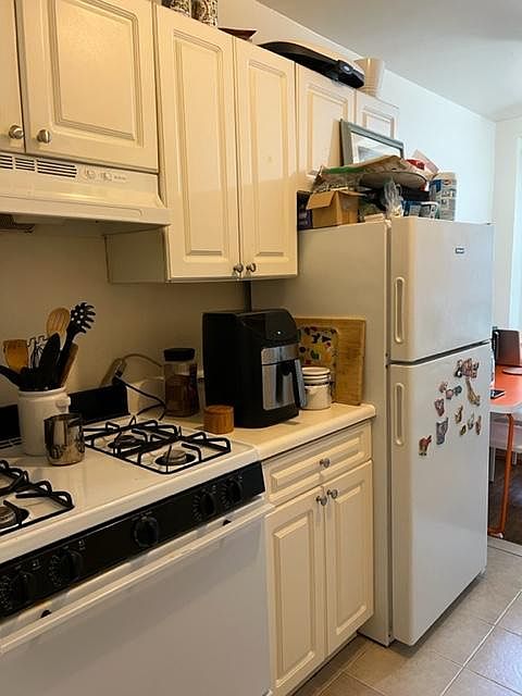 2nd image of 793 Palmer Rd APT 2D