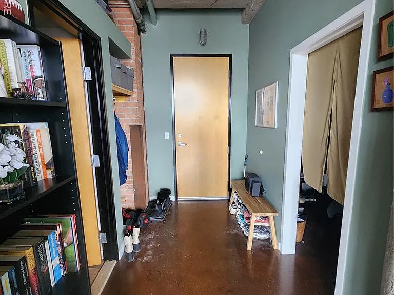 55 W Canfield St #204 — Photo 2
