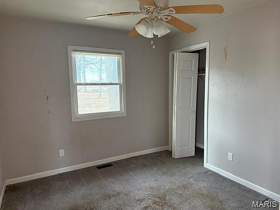 5th image of 122 Scrivner Rd