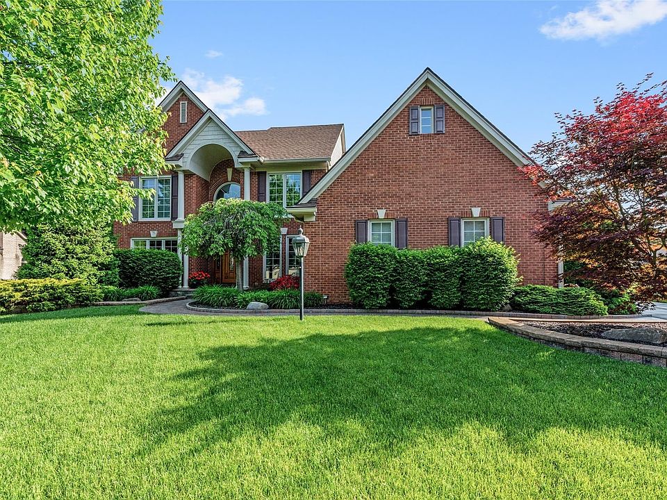 1st image of 39838 Woodside Dr S