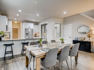 888 SE Bacarra St, Hillsboro, OR 97123