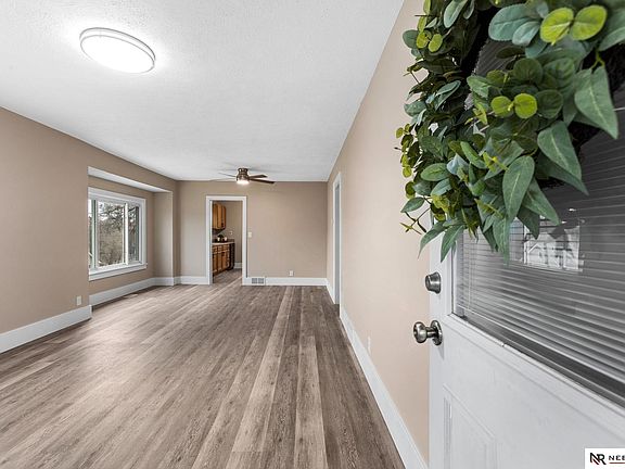 5th image of 4134 Corby St