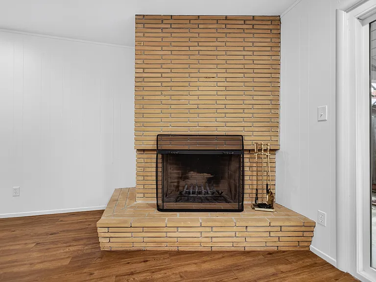 5940 Gloria Dr #0 — Photo 8