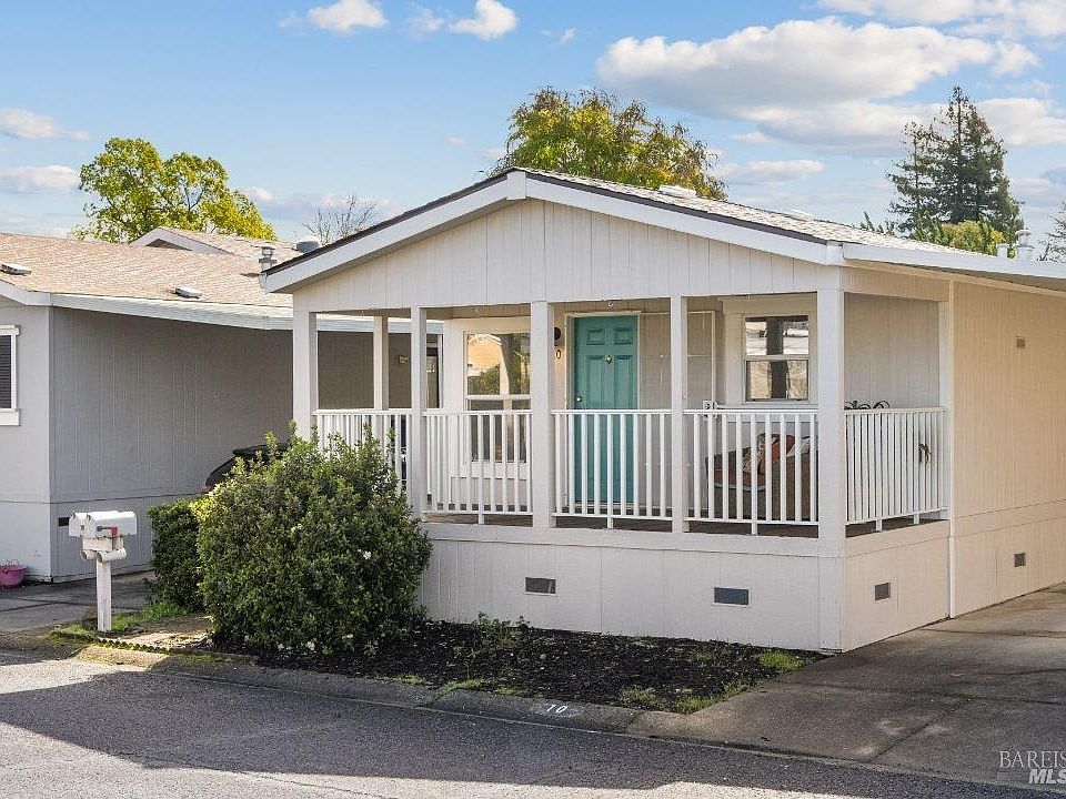 1st image of 10 Hacienda Drive