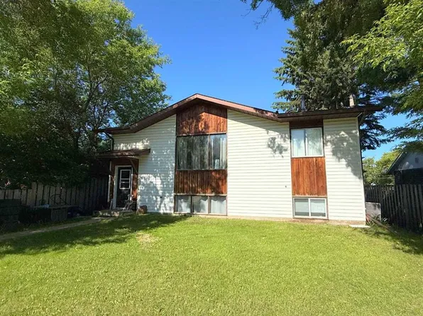 4909 E 42nd St, Athabasca, AB T9S 1P7