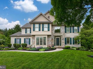 1350 Hyde Park Dr, Lancaster, PA 17601