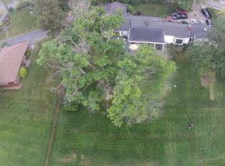 1627 S Shore Dr, Holland, MI 49423