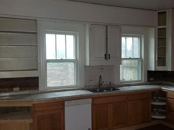 103 Terrace Pl, Jackson, TN 38301