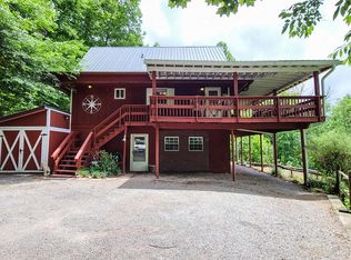 11 Nuthatch Ln, Franklin, NC 28734