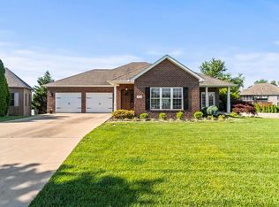 1522 Helmsdale Dr, Cape Girardeau, MO 63701