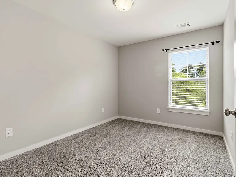 730 Elmbrook Dr — Photo 23