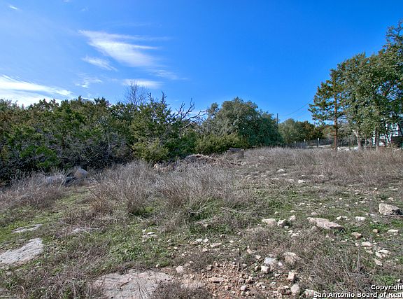 4th image of 1788 Live Oak Dr