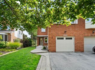2064 Glenada Cres, Oakville, ON L6H 4M2