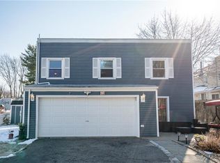 33 Braeburn Ln, Middletown, CT 06457