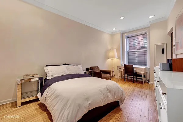 Rented by Corcoran | media 27