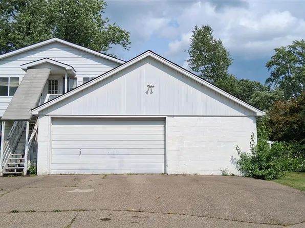 1810 Thorndale St, Commerce Township MI