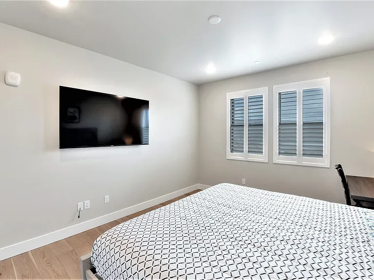 1145 E Helling Cir #103 — Photo 31