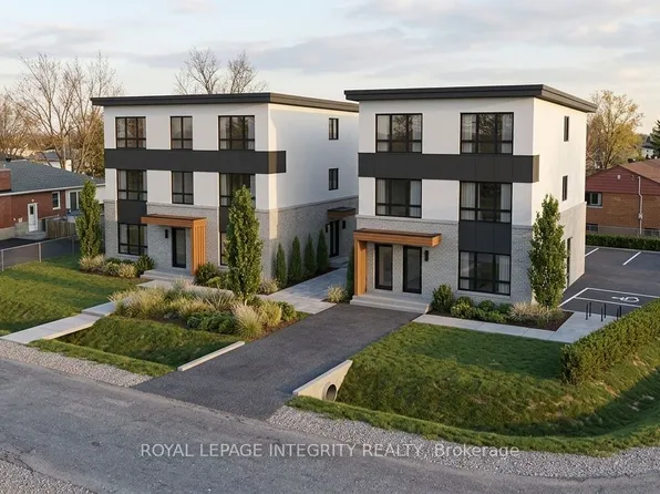 176 Oakridge Blvd, Ottawa, ON K2G 2V2