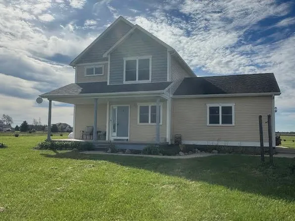 17223 Country Ln, Manchester, MI 48158