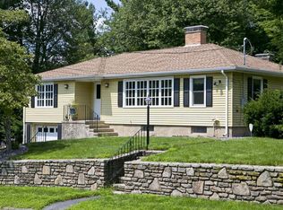 25 Eastwood Rd, Shrewsbury, MA 01545