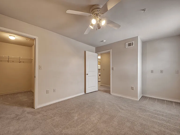 Seamless Flow Between Rooms