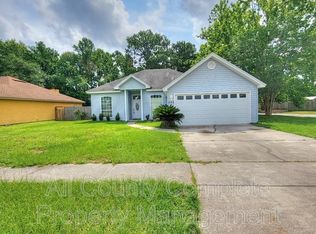 433 Casheros Cove Dr, Jacksonville, FL 32225