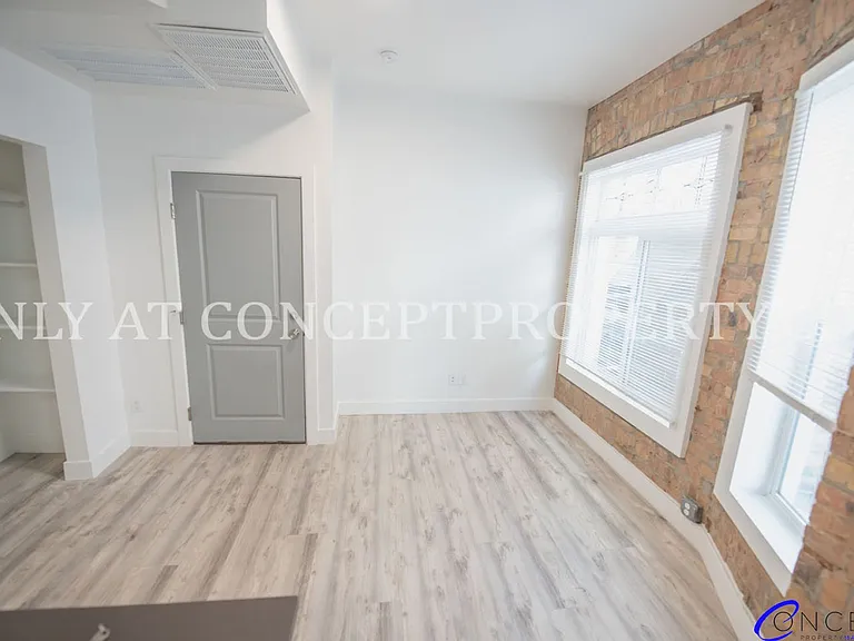First Avenue Flats — Photo 147