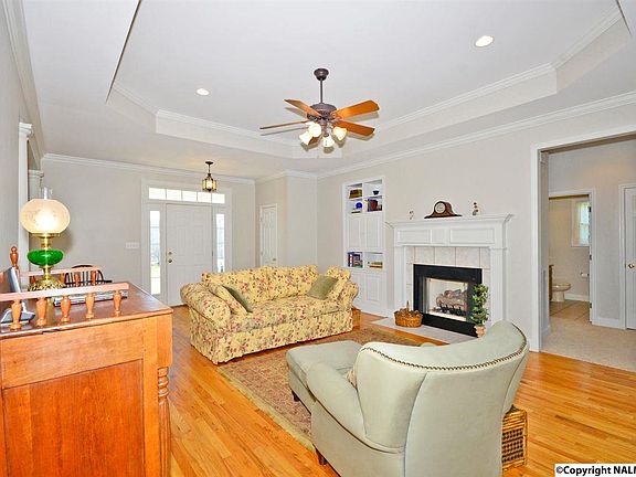 5th image of 104 Cottage Garden Ct