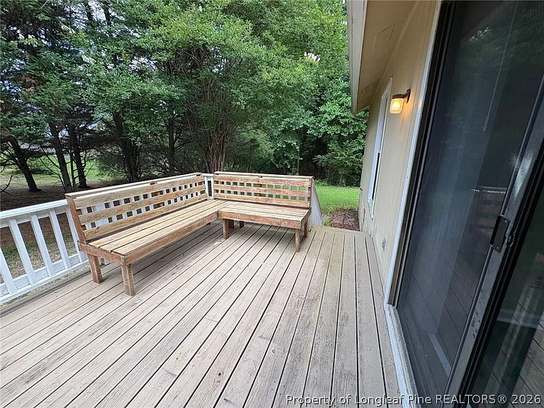491 Oates Dr — Photo 17