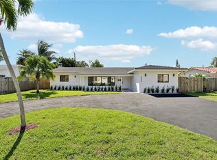 1960 NE 32nd St, Pompano Beach, FL 33064