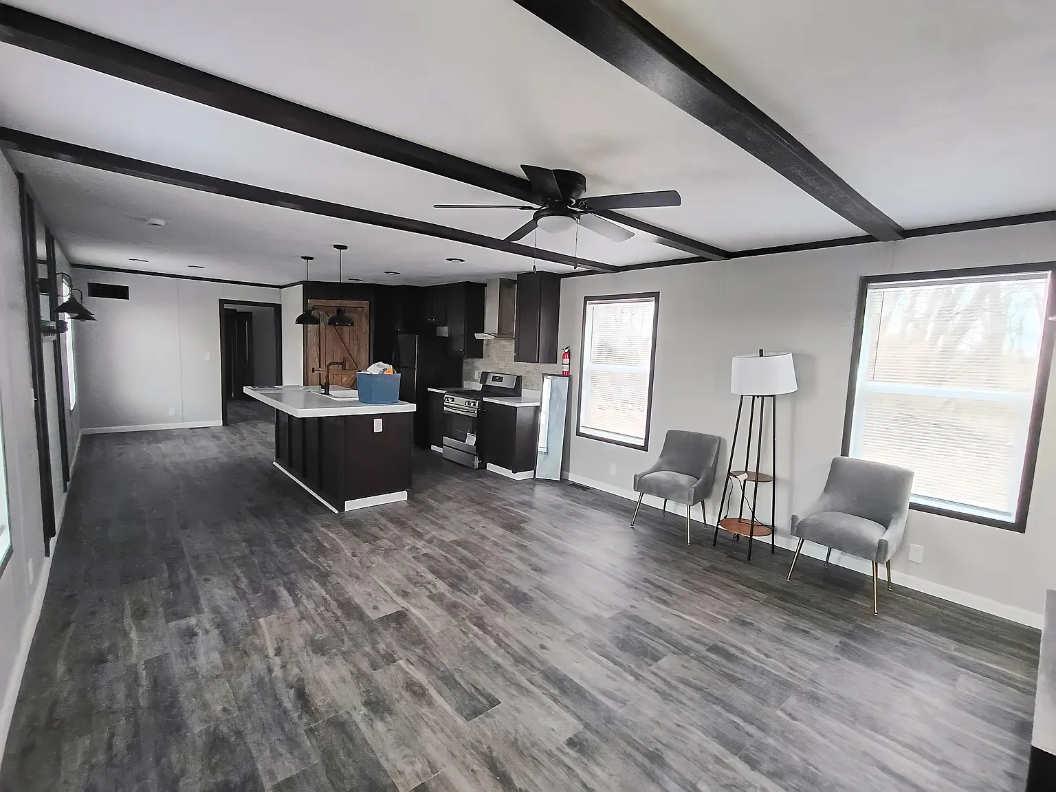 3 bed, 1216 sqft, $1,099 — Photo 2