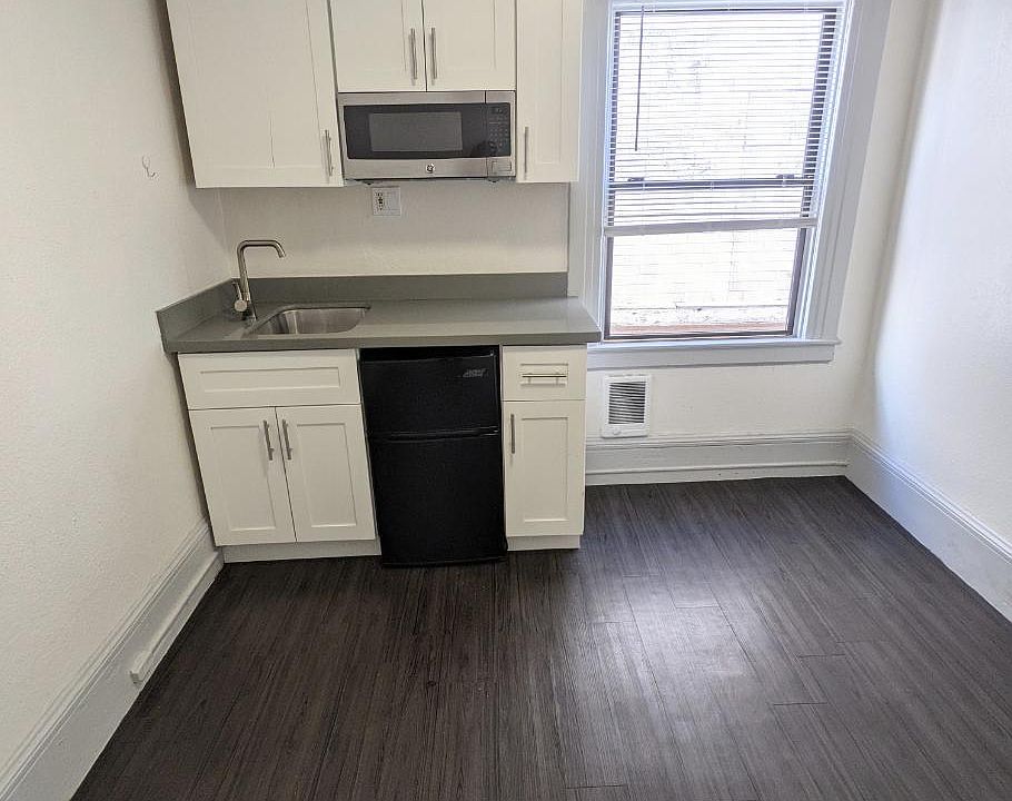 1st image of 1000 Bush St #305