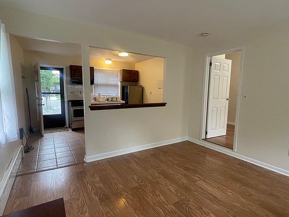 3rd image of 3301 Ampere Ave #1