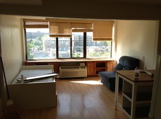 1700 W Clinch Ave APT 213, Knoxville, TN 37916