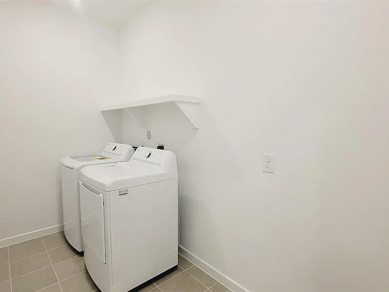 21523 Banpo Bend Dr — Photo 10