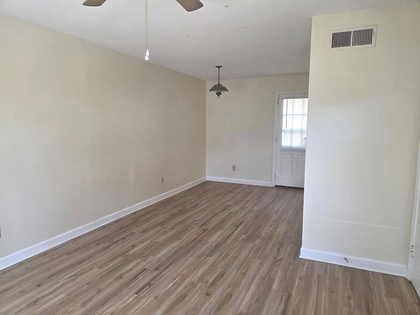 129 N. Main Street — Photo 4
