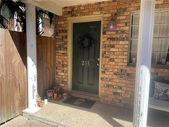 2 bed, 1.5 bath, 1139 sqft, $1,400 — Photo 2