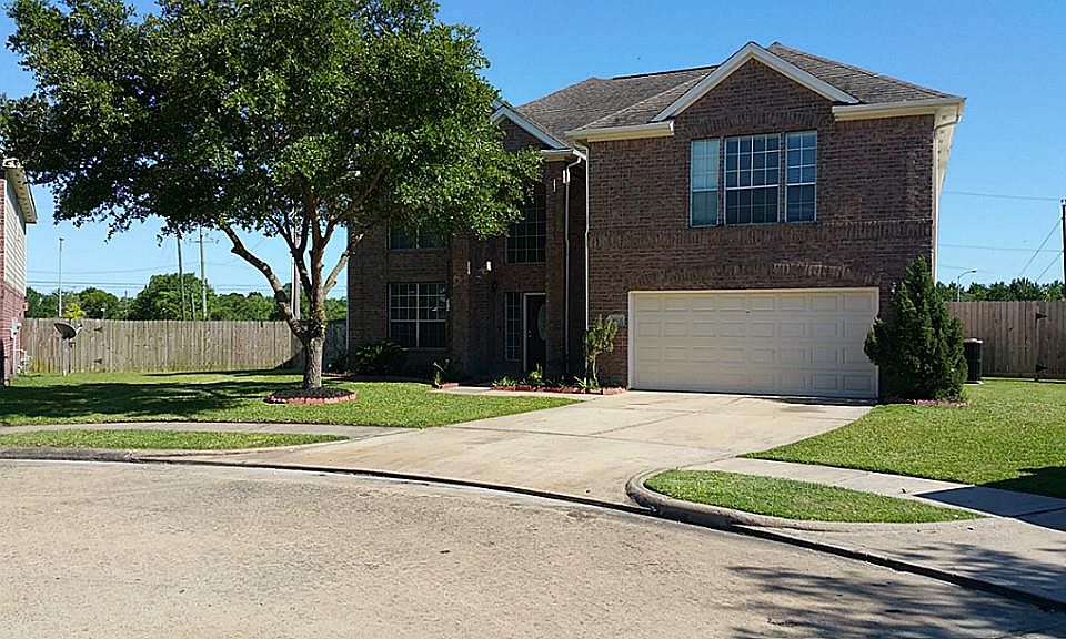 1st image of 4113 Oak Point Dr