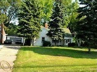 26470 W Six Mile Rd, Redford, MI 48240