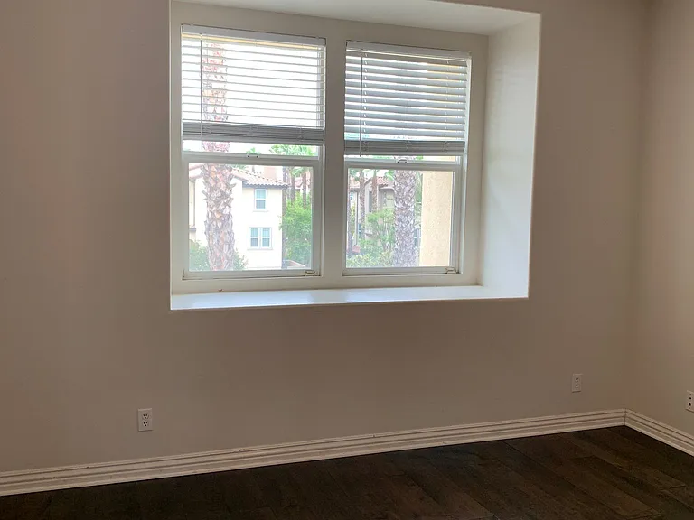 35 Walter Way — Photo 3