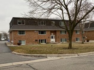 1627 S Riverside Ave APT 6, Saint Clair, MI 48079