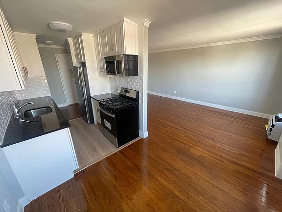 5th image of 14402 38th Ave #6J