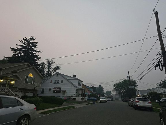 4th image of 1216 Coolidge Ave