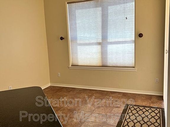 4th image of 35214 N 26th Dr