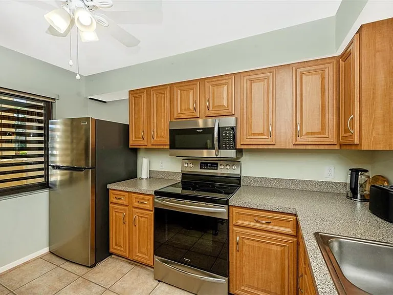 5219 Lake Village Dr #21 — Photo 16
