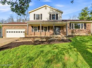 2004 Fox Trail Dr, La Grange, KY 40031